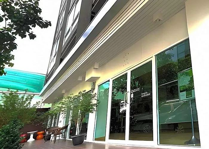 Nantra Silom Hotel