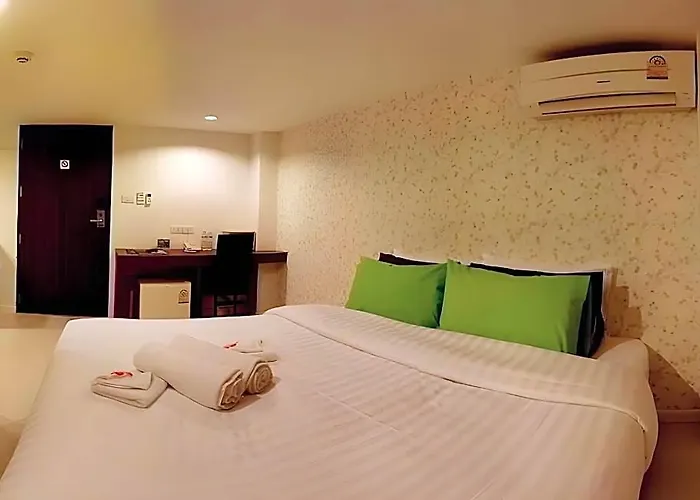 Nantra Silom