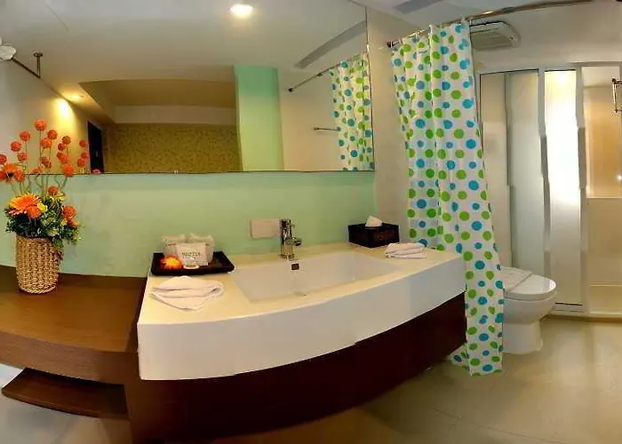 Hotel Nantra Silom 3*